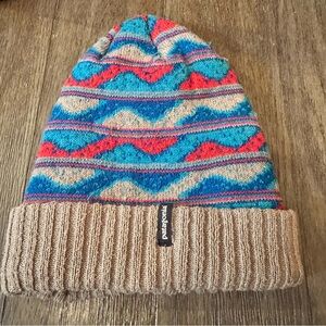 Patagonia Women’s Vintage' Multicolor Knit Beanie Winter Hat Pink Blue